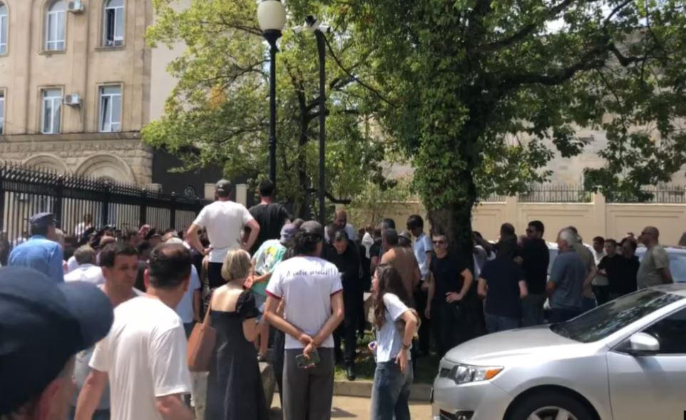 ოკუპირებულ აფხაზეთში აქციის მონაწილეებსა და “სამართალდამცავებს” შორის შეტაკება მოხდა