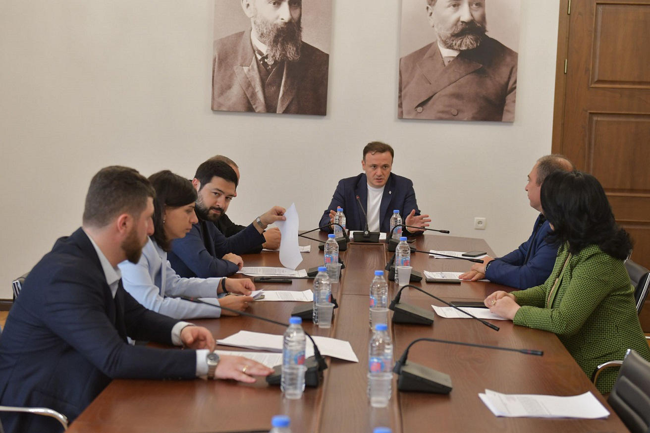 რეგიონული პოლიტიკისა და თვითმმართველობის კომიტეტმა დაჩქარებული წესით განსახილველი კანონპროექტები მეორე მოსმენით განიხილა