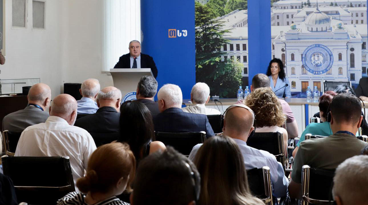 ჯაბა სამუშიამ აკაკი ჩხენკელის დაბადებიდან 150 წლის იუბილესადმი მიძღვნილი საერთაშორისო სამეცნიერო კონფერენცია გახსნა