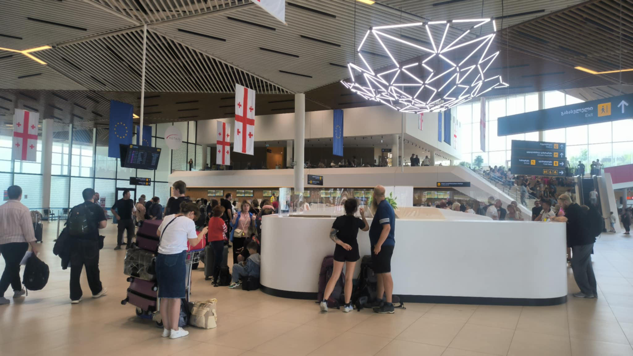 ქუთაისის აეროპორტში შეფერხება იყო