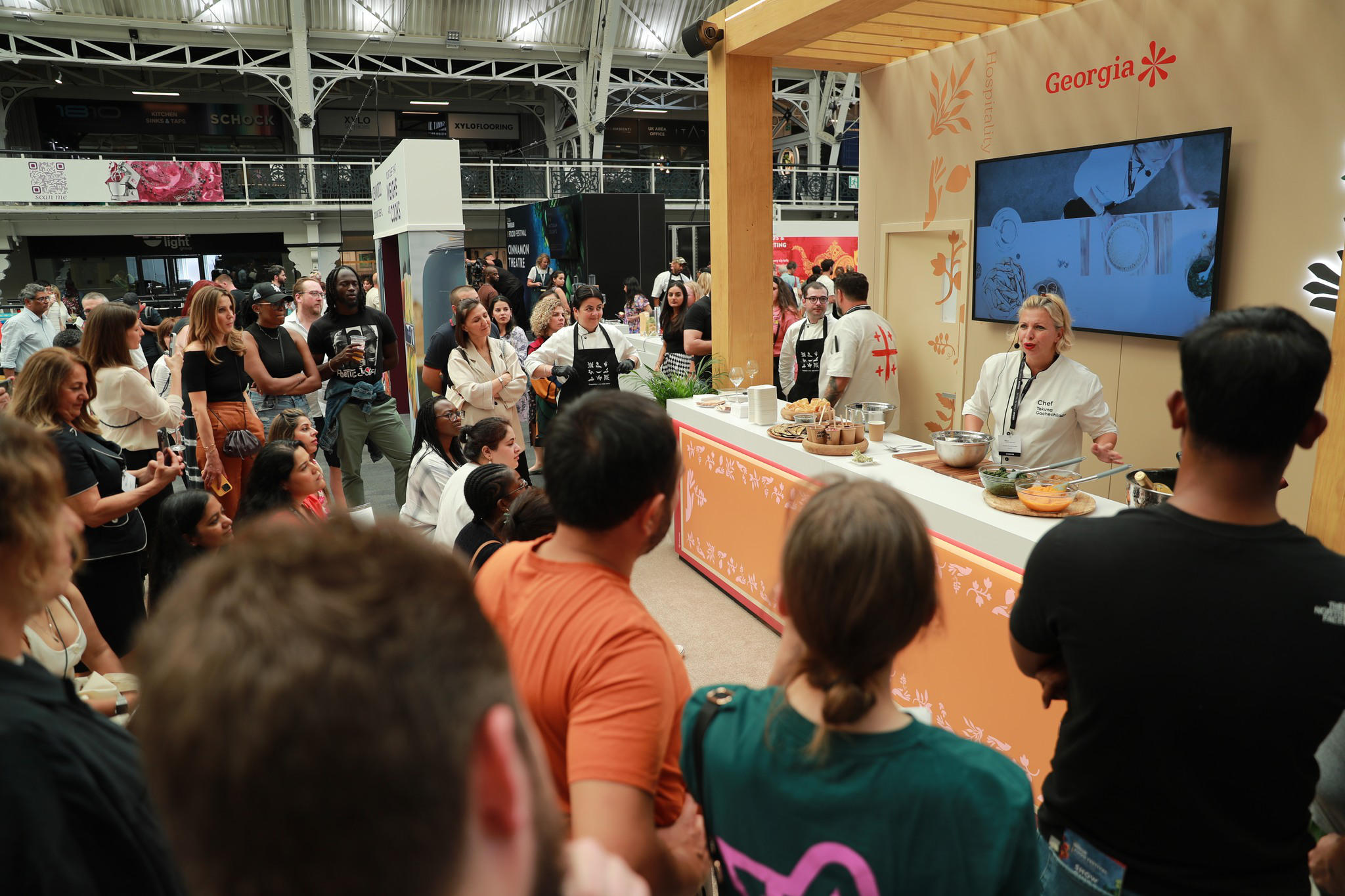 თეკუნა გაჩეჩილაძე - The National Geographic Traveller Food Festival-ზე ქართულ სტენდთან ნამდვილი ზეიმი იყო
