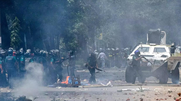 ბანგლადეშში საპროტესტო აქციების დროს დაკავებულთა რაოდენობა 2500-ს აჭარბებს, ხოლო დაღუპულია სულ მცირე 173 ადამიანი