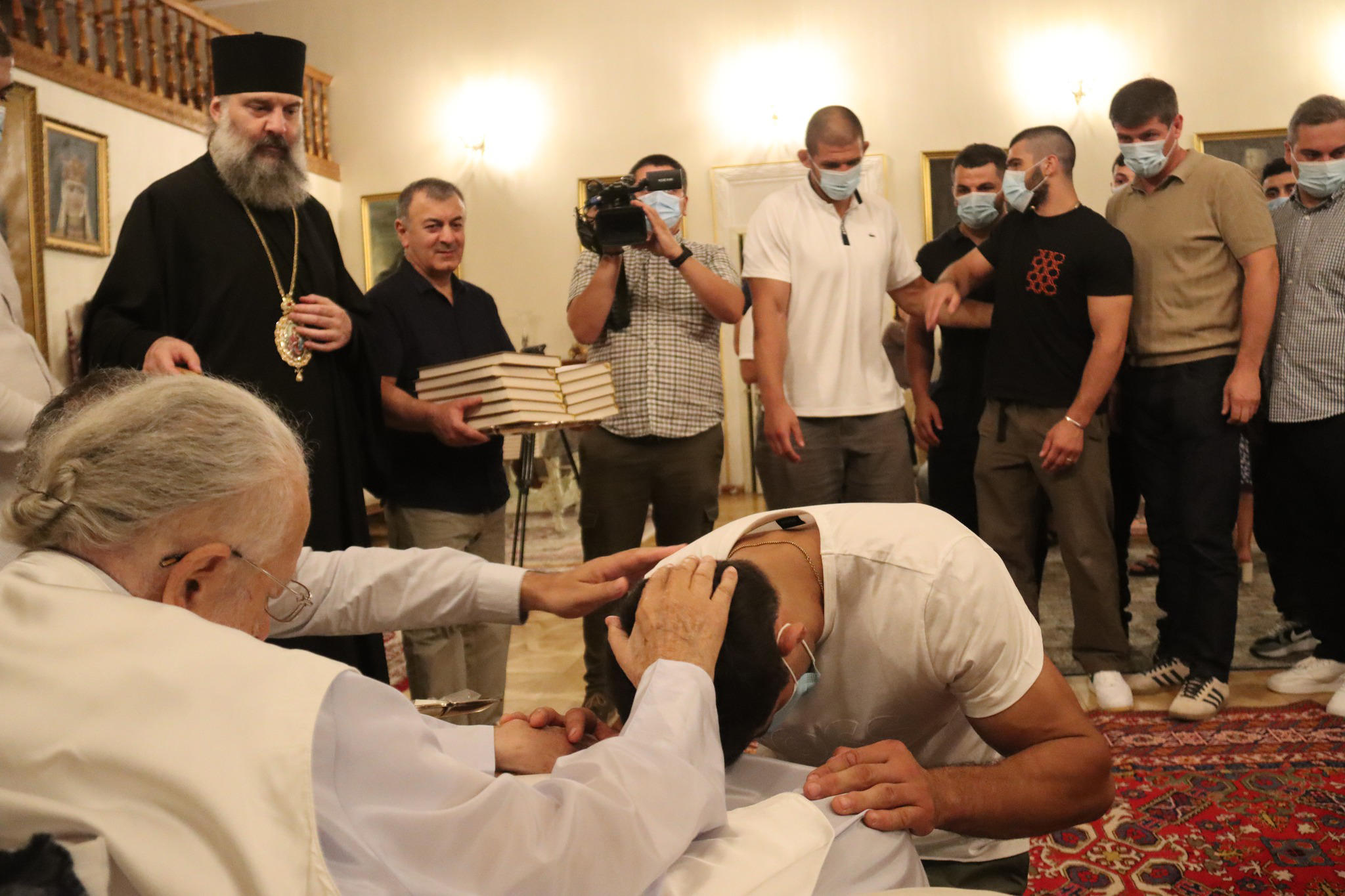 პატრიარქმა ოლიმპიურ შეჯიბრებაზე მიმავალი სპორტსმენები დალოცა