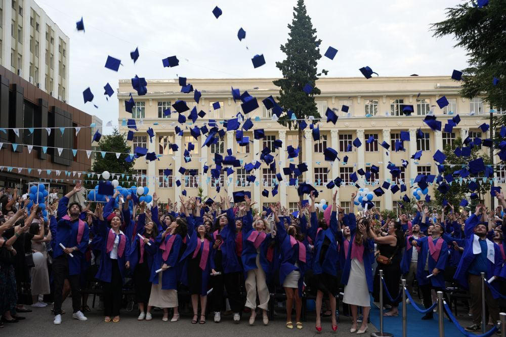 თბილისის სახელმწიფო სამედიცინო უნივერსიტეტში კურსდამთავრებულთა გამოსაშვები ღონისძიება გაიმართა