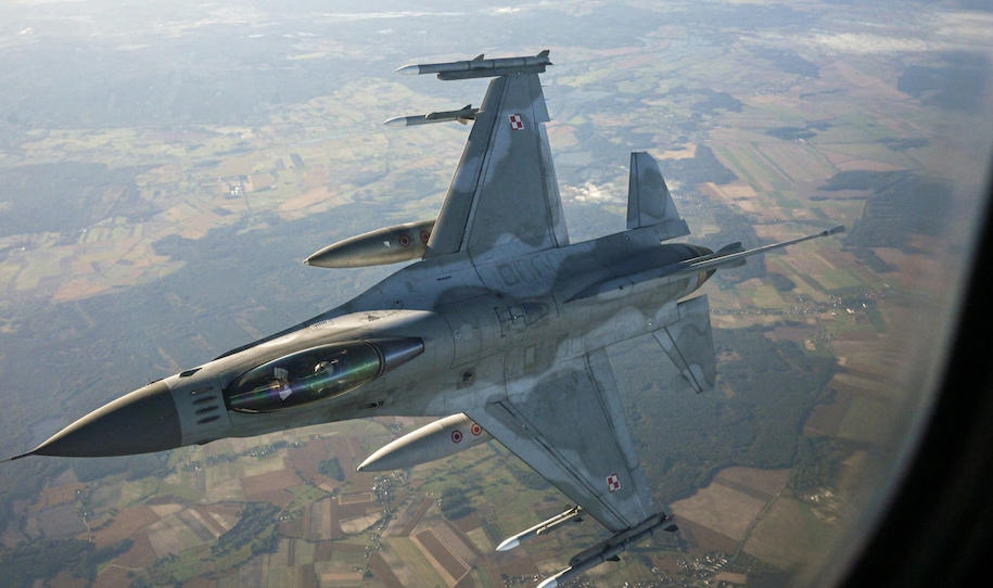 F-16 ტიპის ავია მოიერიშეების სამართავად წვრთნა წარმატებით 6-მა უკრაინელმა პილოტმა გაიარა