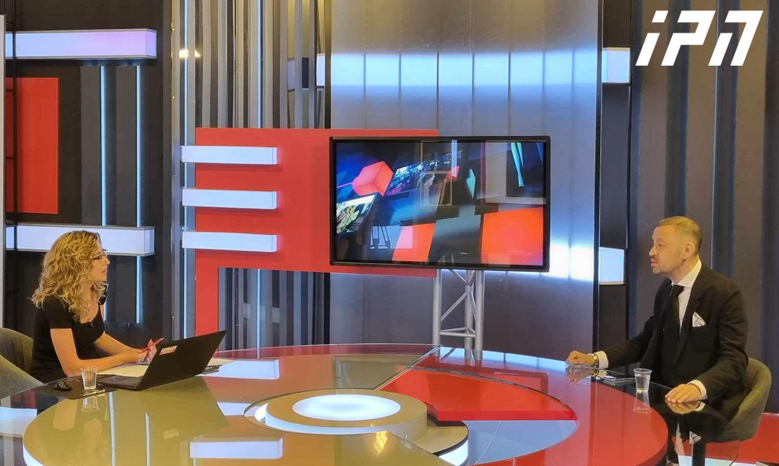 ბექა ოდიშარია - თითქოს აშშ-ის დახმარება მთავრობას სახლში მიჰქონდა, ნებისმიერი ცენტი ხალხს ხმარდებოდა, განსხვავებით ფულადი ნაკადებისგან, რომელსაც ავაზაკი NGO-ები სახლში მიარბენინებენ - ქართველი კაცი მადლიერია, მაგრამ დაყვედრებული არავისი არაფერი უნდა