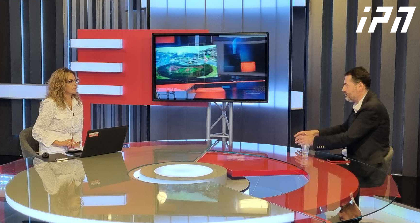 თენგო კირთაძე - სიაში ადგილებზე გვევაჭრებოდნენ, გიგა ბოკერია გაიწიოსო - გიგი წერეთელს კი ყველაზე მეტად აინტერესებდა, ვიღაცასთან მომხდარიყო გამსხვილება, ერთი-ორი ადგილი მოეცათ, რომ თვითონ მოხვედრილიყო პარლამენტში