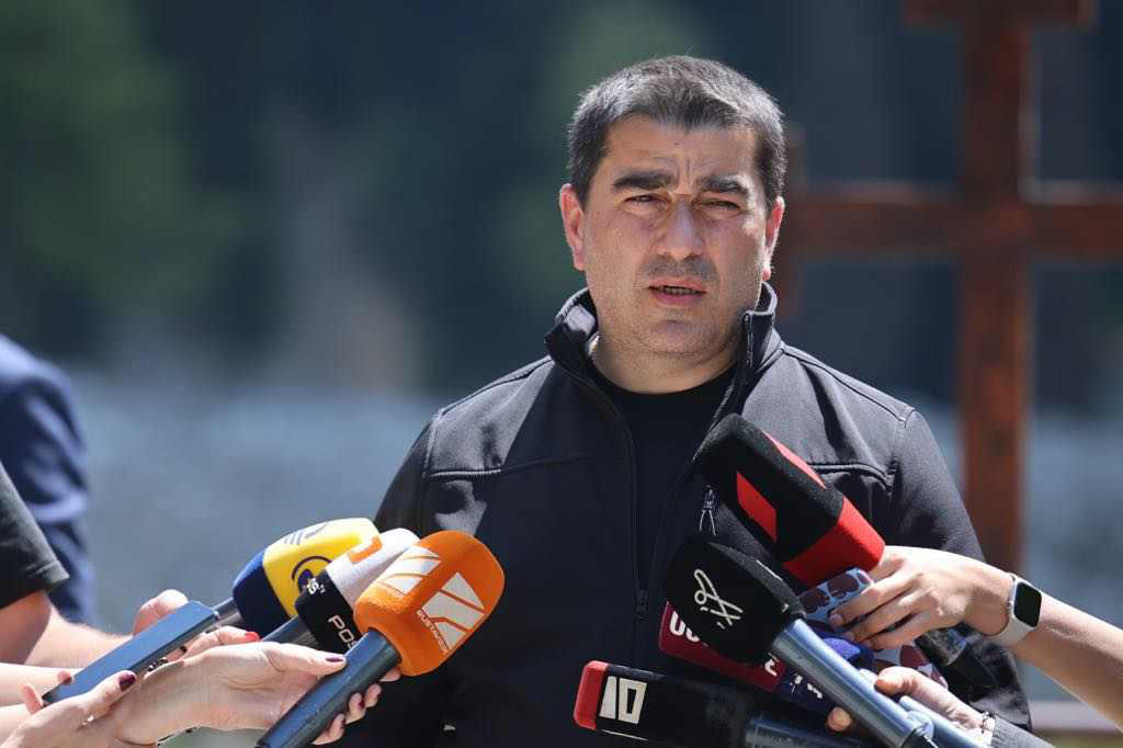 შალვა პაპუაშვილი სააკაშვილისთვის საზღვრის უკანონო კვეთის საქმეზე პატიმრობის შეფარდებაზე - თუ ქალბატონ სალომეს სურს შეწყალება, შეწყალებას ეს ხელს არანაირად არ უშლის