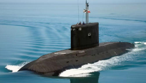 უკრაინის შეიარაღებულმა ძალებმა ოკუპირებულ სევასტოპოლში რუსული წყალქვეშა ნავი ჩაძირეს