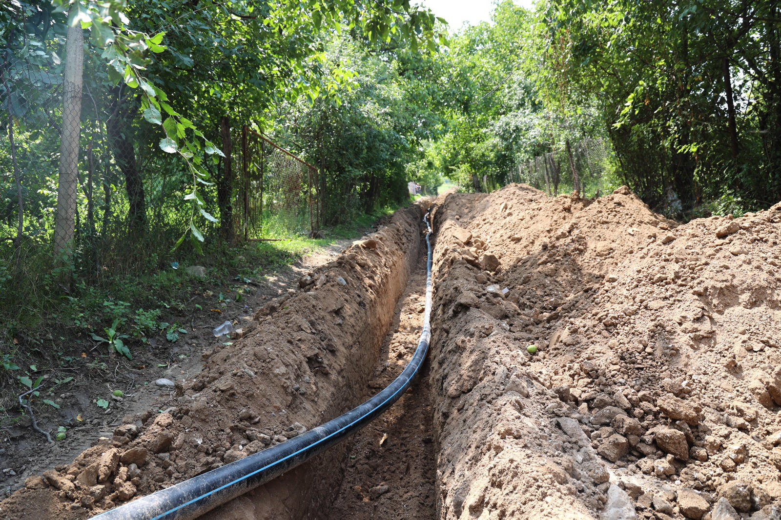 ბოლნისის მუნიციპალიტეტის მერია - სოფელ მუშევანში სასმელი წყლის ქსელის მოწყობის სამუშაოები აქტიურად მიმდინარეობს