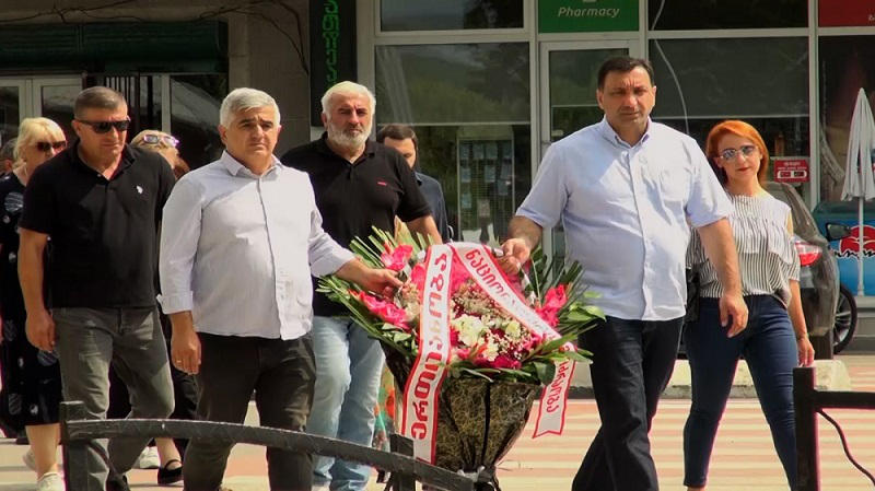 ახმეტის მუნიციპალიტეტის სოფელ ალვანში, გიორგი ბოტკოველმა და ლევან ბეჟაშვილმა, საქართველოს ეროვნული გმირის, გიორგი ანწუხელიძის ხსოვნას პატივი მიაგეს