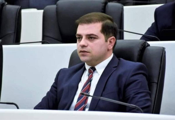ცოტნე ანანიძე - მომიტინგეებო, გადადით ევროკავშირის საელჩოსთან და მოითხოვეთ მოლაპარაკებების გახსნა! ჩვენ რომ გვიწყობთ აქციებს, ჩვენც გვინდა ევროინტეგრაცია
