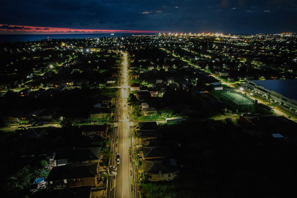 ფოთის მერია - ფოთში, კონსტიტუციის ქუჩაზე, საგზაო ინფრასტრუქტურა მოწყობის მასშტაბური სამუშაოები დასრულდა