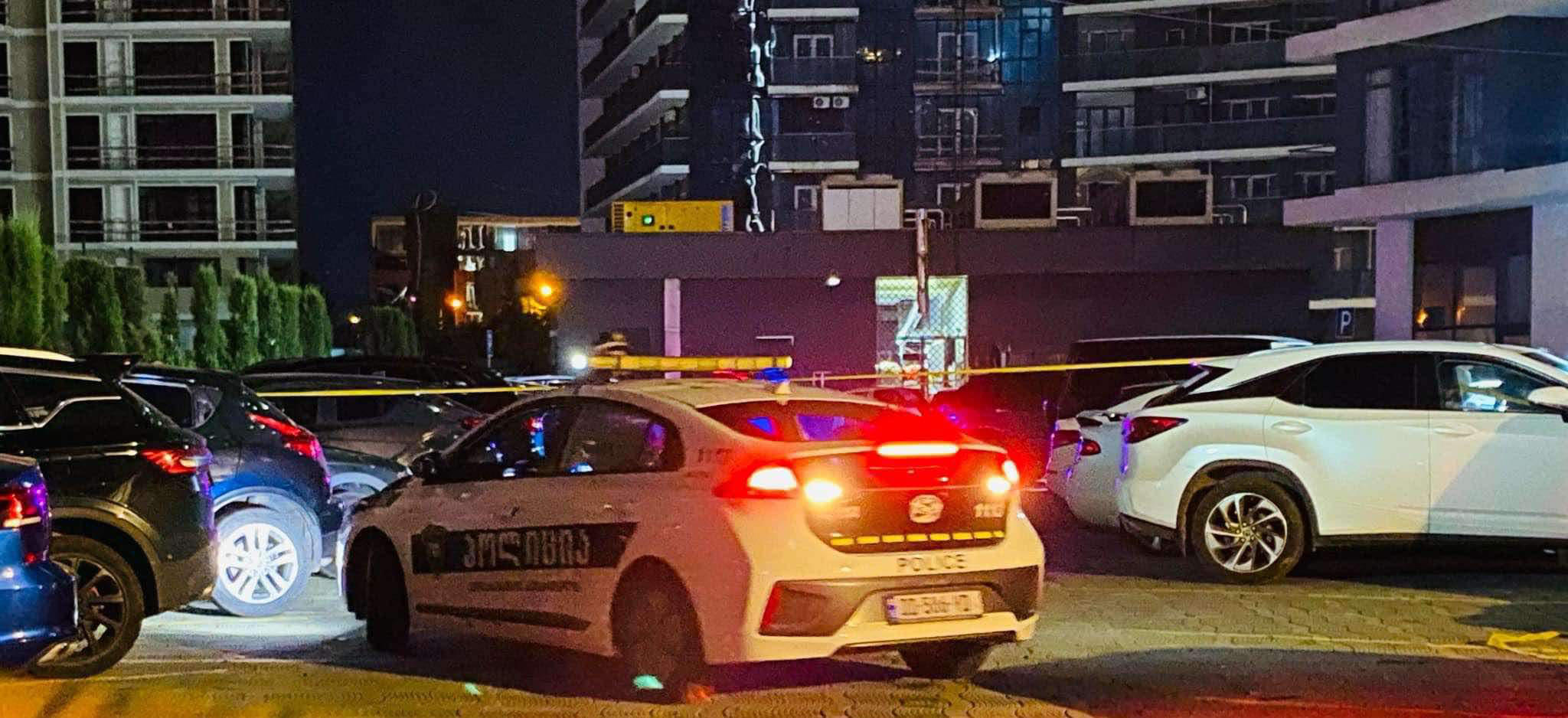 არსებული ინფორმაციით, ბათუმში სროლა იყო, დაჭრილია რამდენიმე პირი