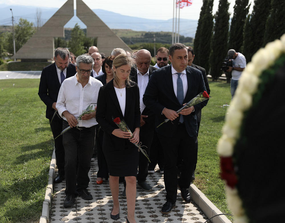 გიორგი ვაშაძე - პატივს მივაგებ გმირებს, დიდი მადლობა მათ იმ თავგანწირვისთვის, რაც ჩვენი ქვეყნისთვის გამოიჩინეს