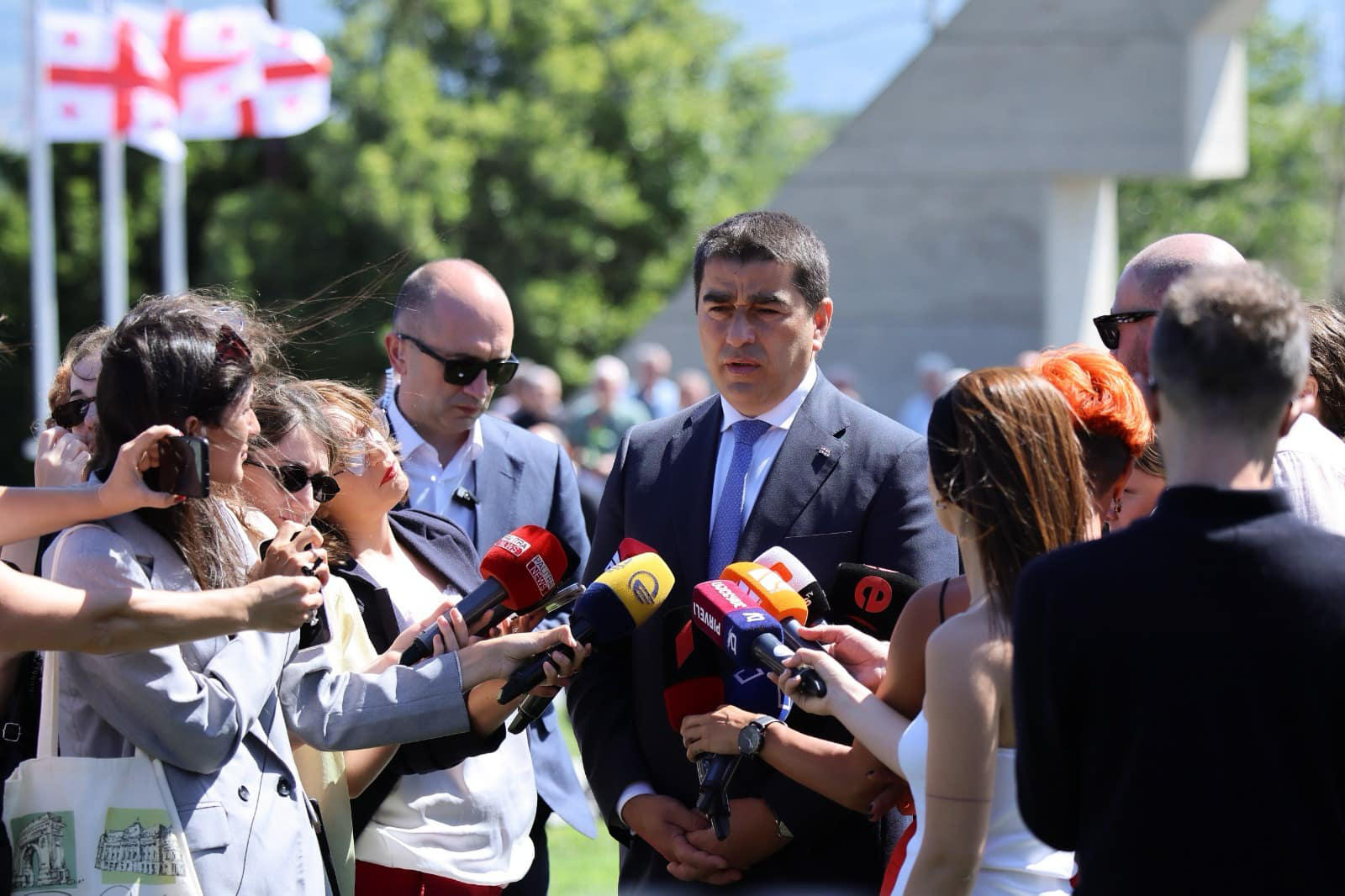 შალვა პაპუაშვილი - ასეთი კვლევები ადასტურებს, თუ რამდენად ცრუ და ყალბია ბრალდებები დემოკრატიის უკუსვლასთან დაკავშირებით - ამიტომ, ამ არჩევნებზე „ქართული ოცნება“ არა უბრალოდ გაიმარჯვებს, არამედ პარლამენტში კონსტიტუციური უმრავლესობით მოვა