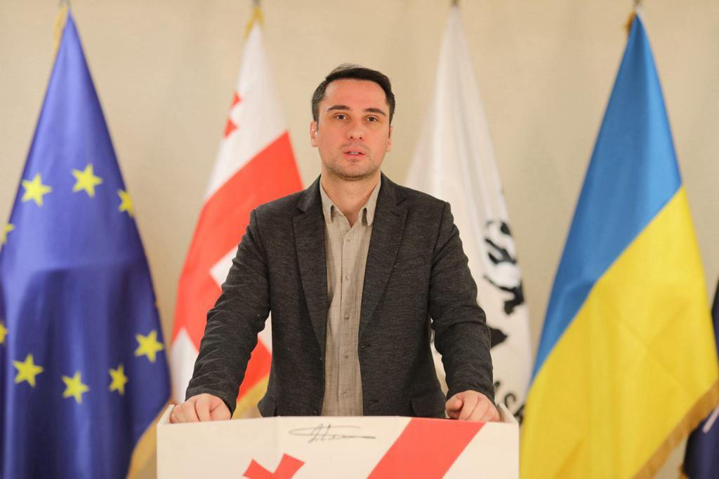 ნიკა ობოლაძე - პრობლემაა, როდესაც ქვეყანას ჰყავს ისეთი მმართველი, რომელიც დასდევს ხეებს - როგორც ხე გაუხმა ივანიშვილს, ისე შეიძლება გაუხმეს ძალაუფლების ხეც