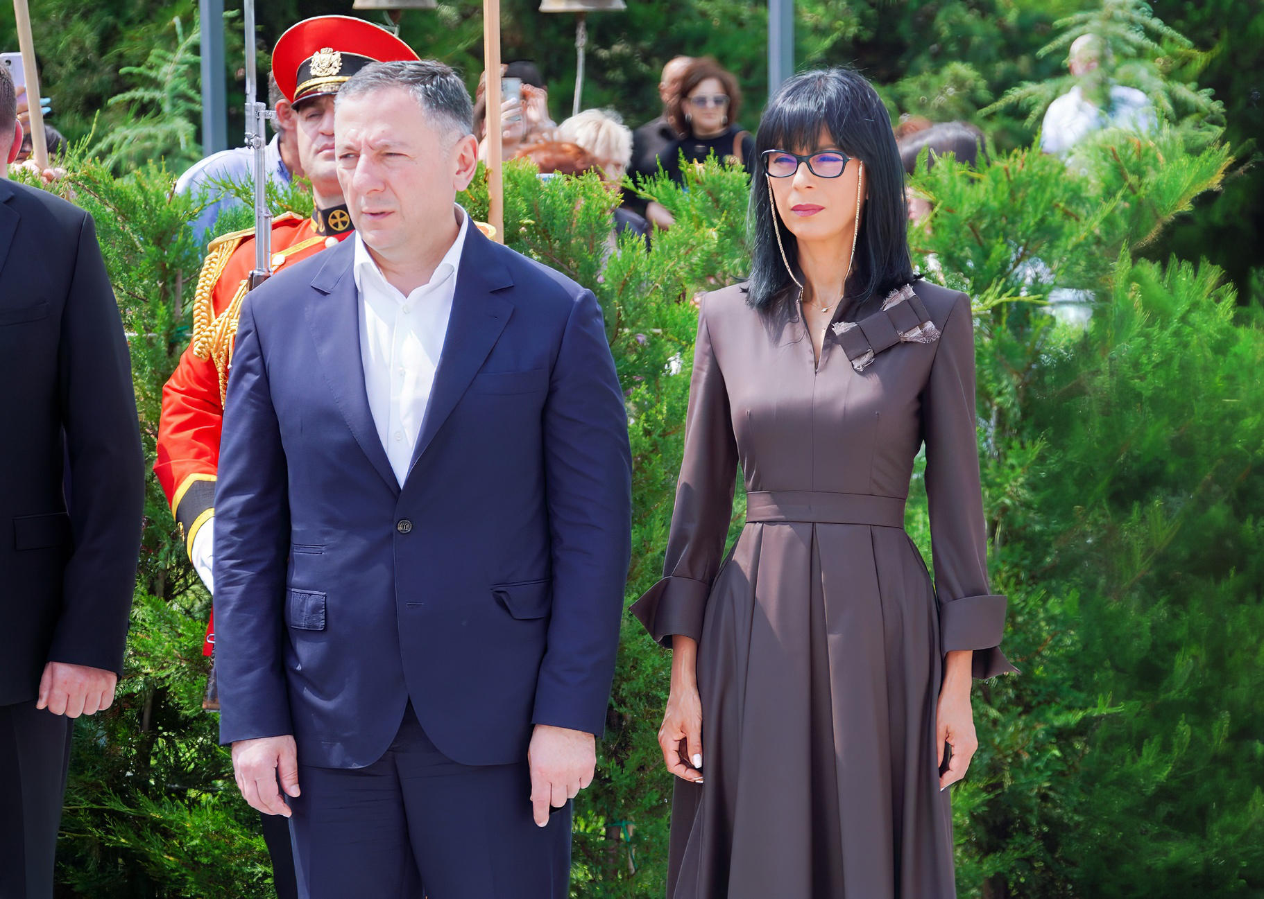 თეა ახვლედიანმა შინდისში დაღუპული ქართველი სამხედროების ხსოვნას პატივი მიაგო და გმირთა მემორიალი ყვავილებით შეამკო