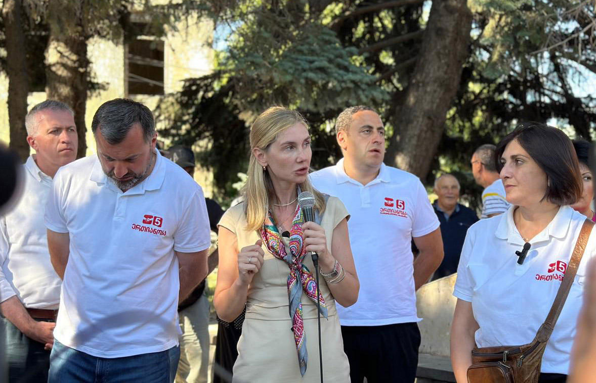 თინა ბოკუჩავა - დარწმუნებული ვარ, ერთიანობით ვიმარჯვებთ - ერთიანობით გაიმარჯვებს ქვეყანა 26 ოქტომბერს, ერთიანობით დავიბრუნებთ ევროატლანტიკურ არჩევანს და ერთიანობით მოვუტანთ ოჯახებს კეთილდღეობასა და სიკეთეს