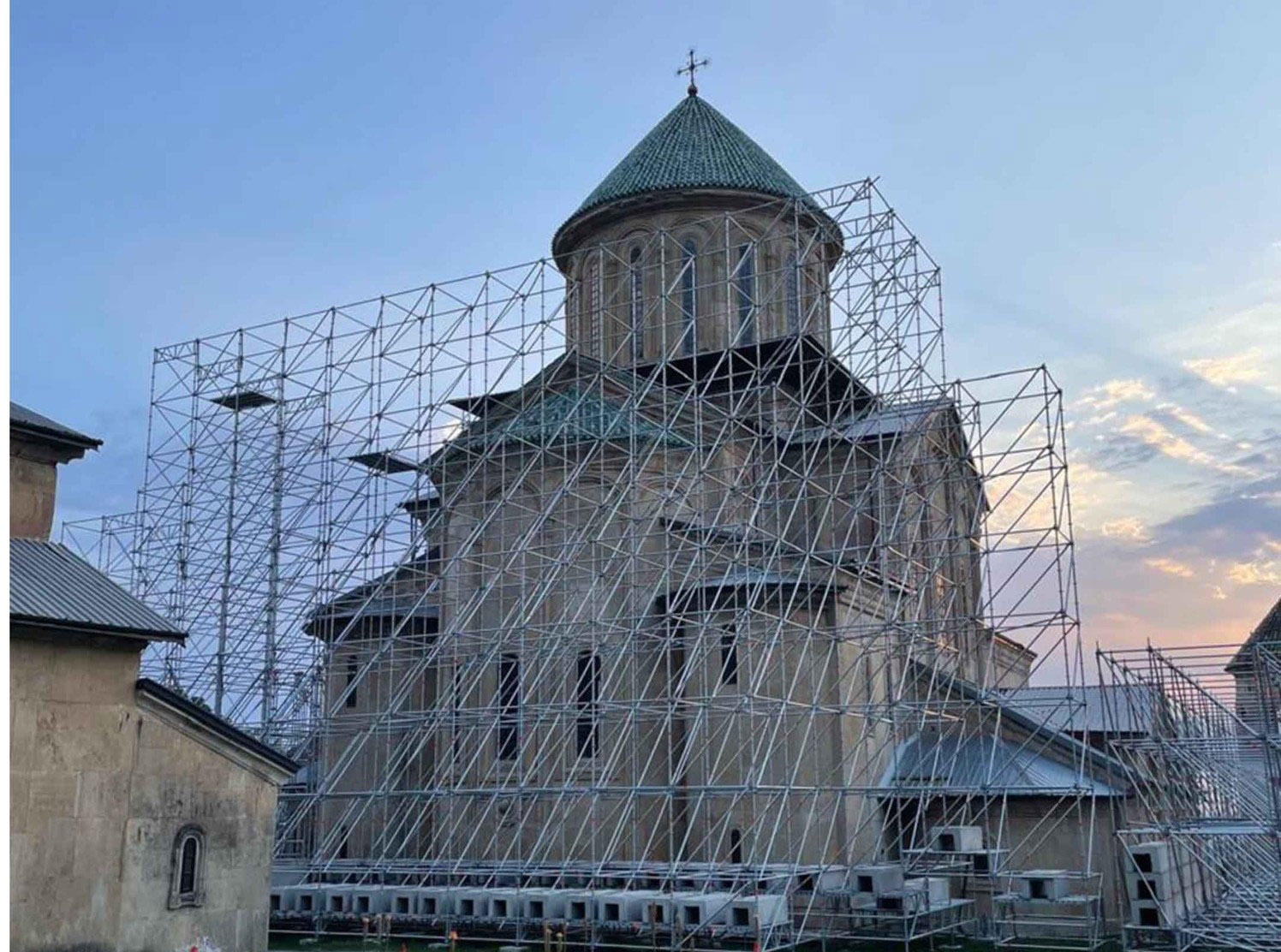 გელათის რეაბილიტაციის კომიტეტი განცხადებას ავრცელებს