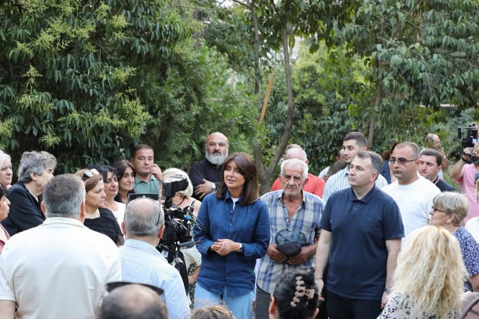 ნინო ლაცაბიძემ და ირაკლი შატაკიშვილმა ახალი მულტიფუნქციური რეკრეაციული სივრცის პროექტი მოსახლეობას გააცნეს