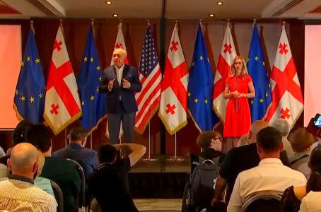 პლატფორმა „ერთიანობა - ნაციონალურ მოძრაობას“ პარტია „ევროპული საქართველო“ შეუერთდა