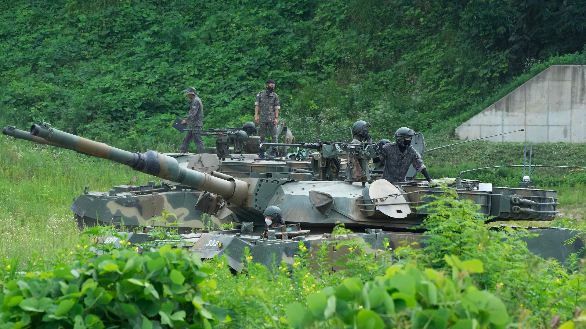 აშშ-მა და სამხრეთ კორეამ ერთობლივი სამხედრო წვრთნები დაიწყეს