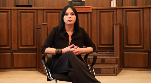 მოსამართლე ეკა არეშიძე „ქართულ ოცნებაზე“ - ხორავას ქუჩაზე, ორი არასრულწლოვნის მკვლელობის თემით სპეკულირება უზნეობაა! ამ ტიპის საჯარო განცხადება გამოძიების დაწყების საფუძველია