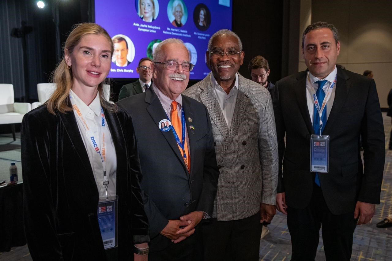 თინა ბოკუჩავა და გიორგი ვაშაძე, დემოკრატიული ყრილობის ფარგლებში, კონგრესმენებს ჯერი კონოლსა და გრეგორი მიქსს შეხვდნენ