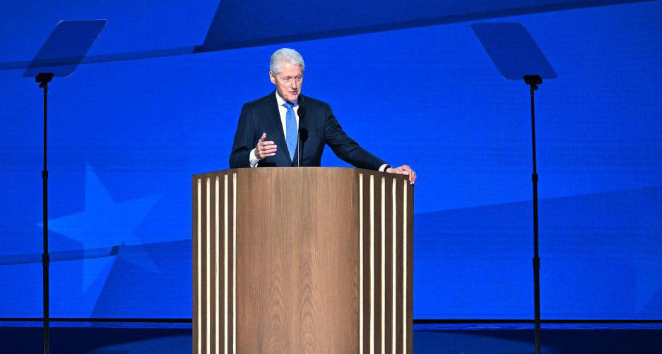 ბილ კლინტონი - დონალდ ტრამპი არის „მე, მე, მე“ და კამალა ჰარისი იქნება „თქვენ, თქვენ, თქვენ“