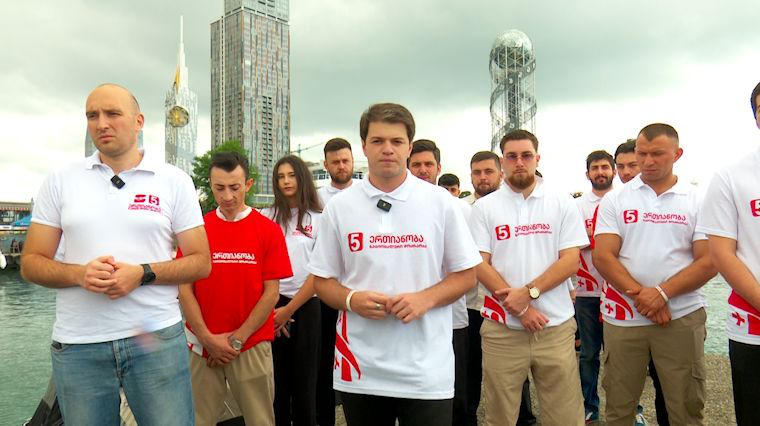 იგორ ნარმანია - ყველა ჩვენგანის ვალია, რომ ემიგრაციაში წასული ძალიან ბევრი ჩვენი თანატოლი 26 ოქტომბრის შემდეგ დავაბრუნოთ და მიხეილ სააკაშვილთან, ახალ გუნდთან ერთად, ახალი ბათუმი, ახალი აჭარა, ახალი საქართველო ავაშენოთ