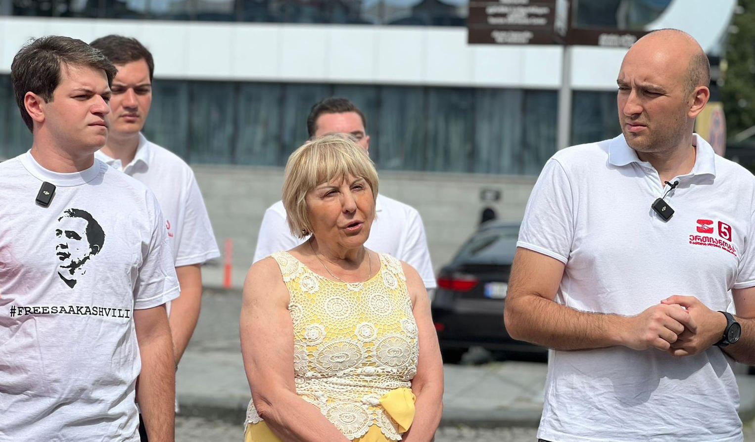 გიული ალასანია - ბათუმი განათლების ცენტრად იყო ჩაფიქრებული და სამწუხაროა, რასაც ვხედავთ, მაგრამ იმედით ვუყურებ არჩევნებს - დარწმუნებული ვარ, ის შეცვლის არსებულ მდგომარეობას და გავაგრძელებთ შენებას