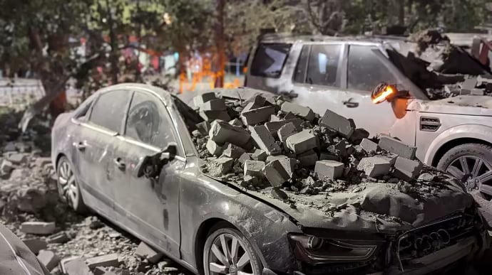 კრივი-რიჰის სასტუმროზე სარაკეტო დარტყმის შედეგად 2 ადამიანი დაიღუპა, 5 დაშავდა და 2 დაკარგულად ითვლება