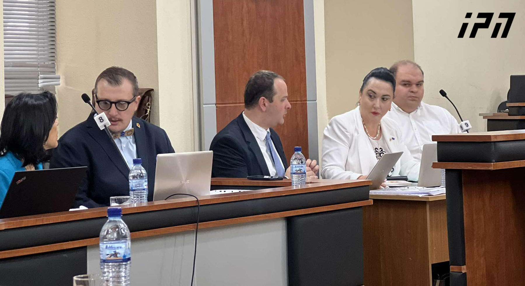 საკონსტიტუციო სასამართლოში პრეზიდენტის ინტერესებს 4 წარმომადგენელი, მათ შორის ეკა ბესელია და გიორგი ბურჯანაძე დაიცავენ