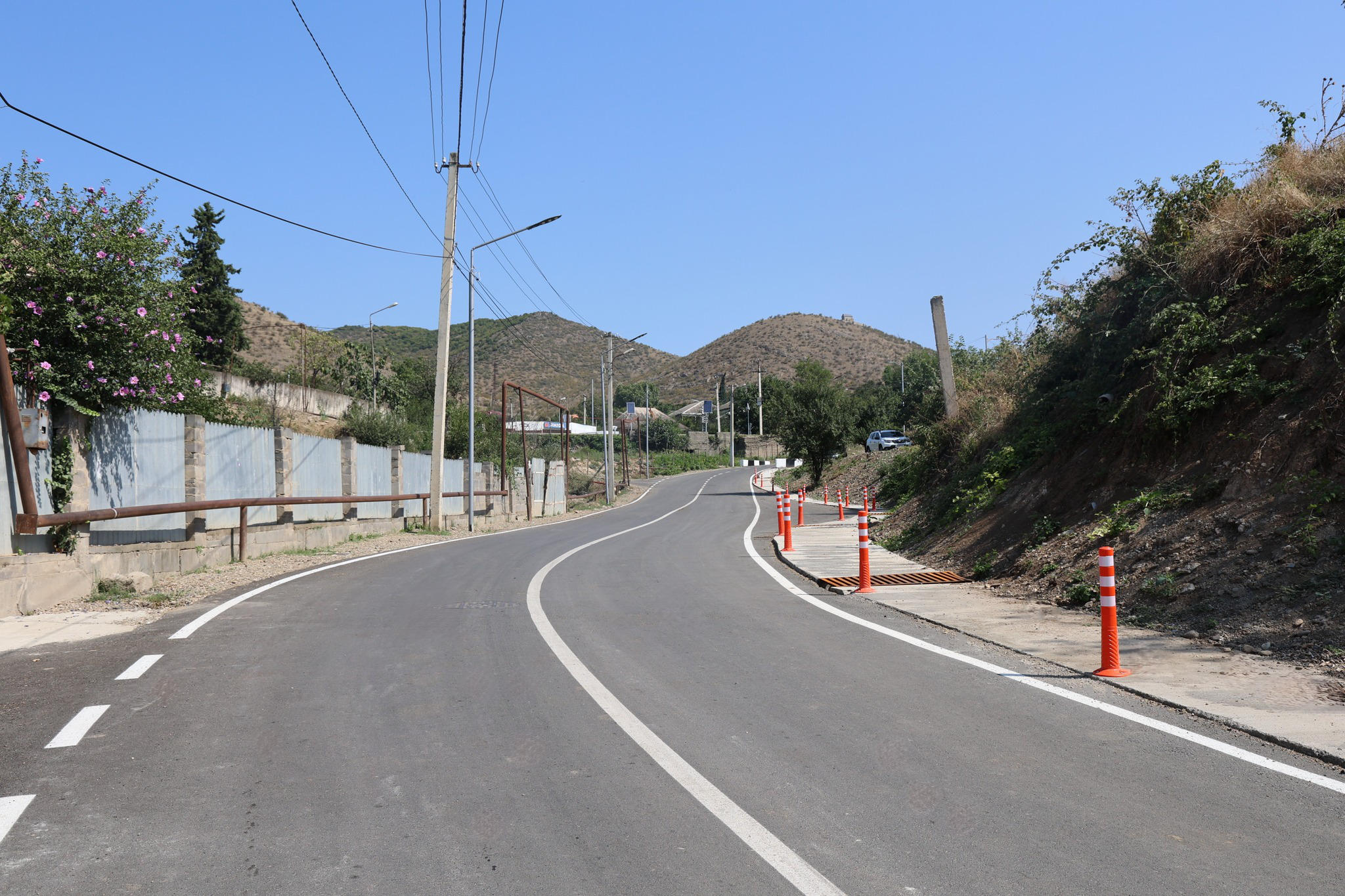 ბოლნისში, იოანე ბოლნელის ქუჩაზე, გზის კეთილმოწყობის სამუშაოები დასრულდა