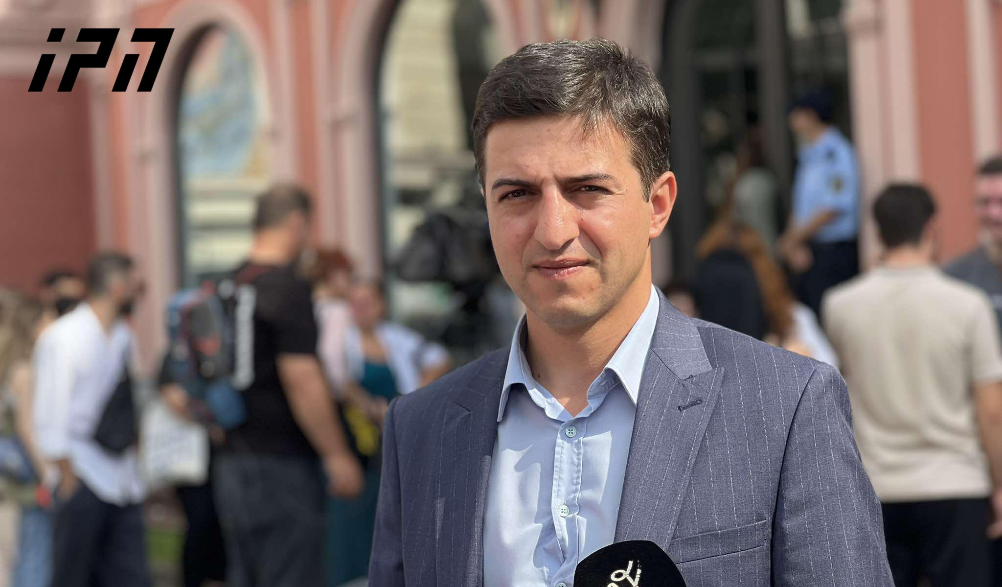 გიორგი დავითური - „უცხოური გავლენის გამჭვირვალობის შესახებ“ კანონის ლექსიკა არის შეურაცხმყოფელი, საქმიანი რეპუტაციის შემლახავი, ხოლო კანონის მექანიზმები იმ მიზნებს ემსახურება, რა მიზანიც რუსეთში მიღებულ კანონს ჰქონდა