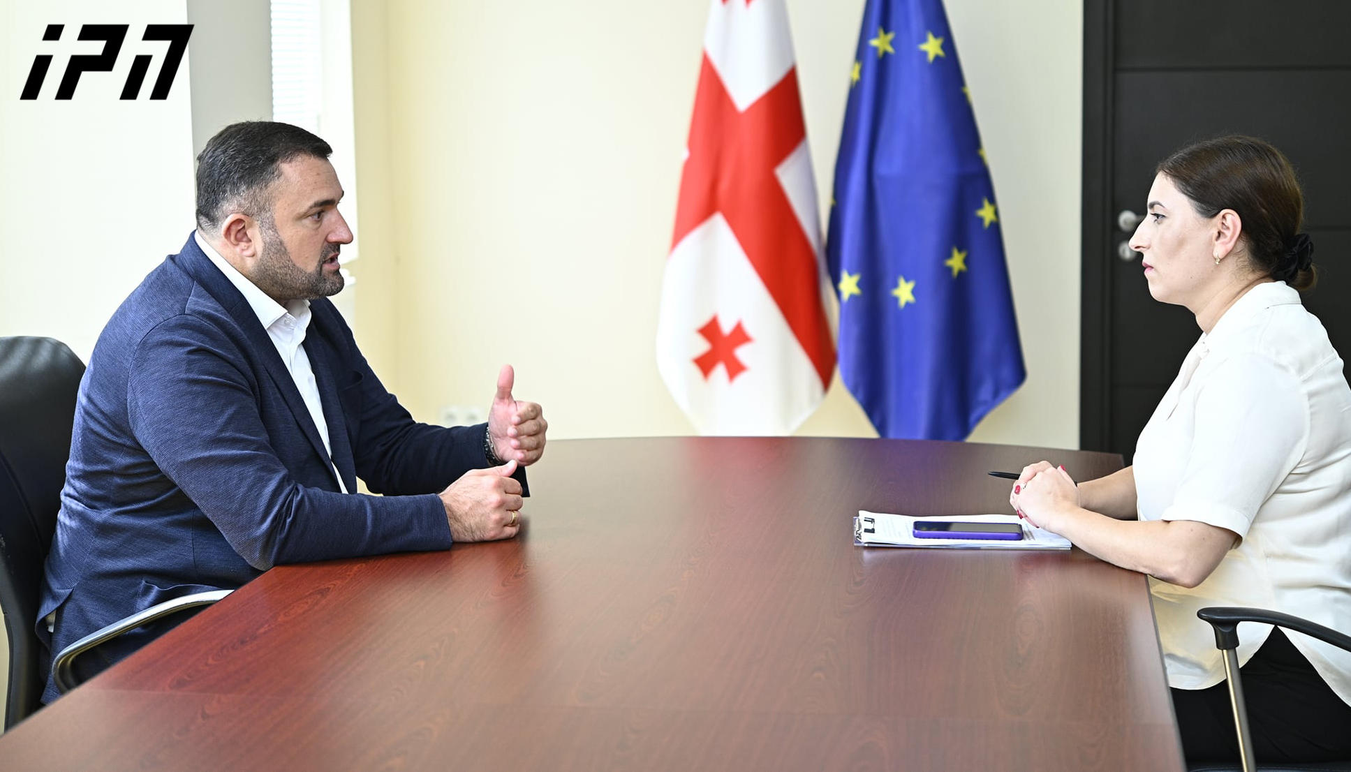 გიორგი კალანდარიშვილი - კენჭისყრის დღეს, თეორიულად, ვინმეს მანიპულაცია რომ სურდეს, ამის ალბათობა ძალიან დაბალია, ეს მხოლოდ ჰიპოთეტურ დაშვებებში შეიძლება იყოს - ახალი ტექნოლოგიის გამოყენებისას გაყალბების რისკები ორმაგად და სამმაგად გადაზღვეულია