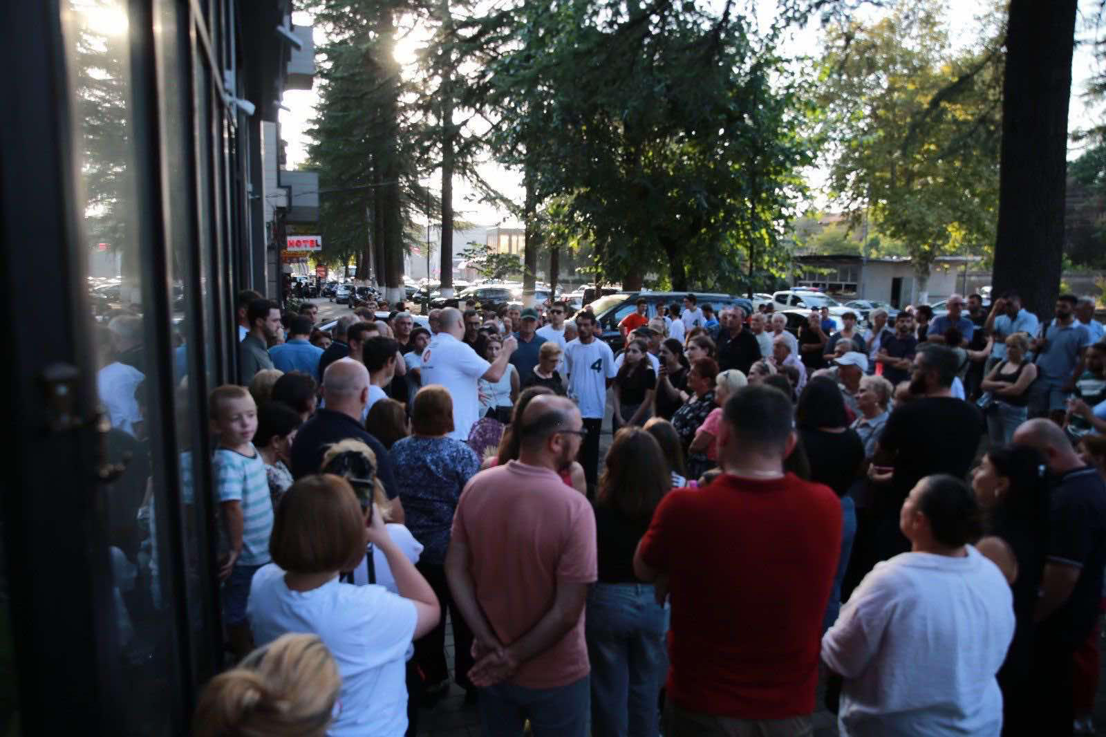 „კოალიცია ცვლილებისთვის - გვარამია, მელია, გირჩი, დროამ“ ზესტაფონის ოფისი გახსნა