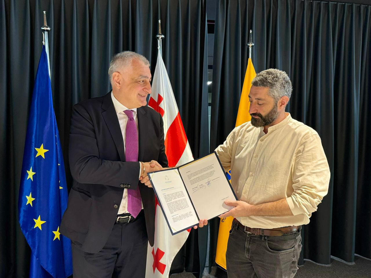 პოლიტიკური გაერთიანება „ძლიერი საქართველოს“ ლიდერებმა საქართველოს კულტურის დეკლარაციას ხელი მოაწერეს