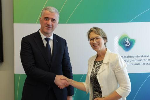 ოთარ შამუგია ჰელსინკში ფინელ კოლეგას შეხვდა