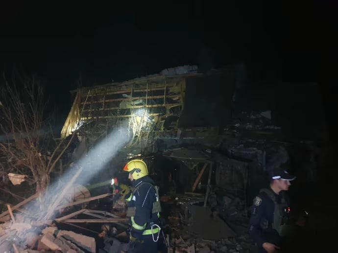 რუსებმა სუმი დაბომბეს, არიან დაღუპულები და დაშავებულები