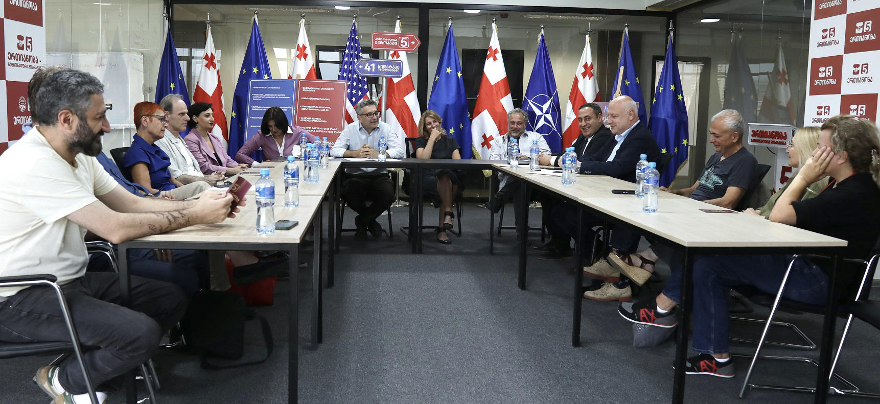 ლაშა ბაქრაძე - როდესაც საქართველოში ოპოზიცია გაიმარჯვებს, ჩვენ შევქმნით კულტურის ახალ პოლიტიკას, სადაც მეტი თავისუფლება იქნება