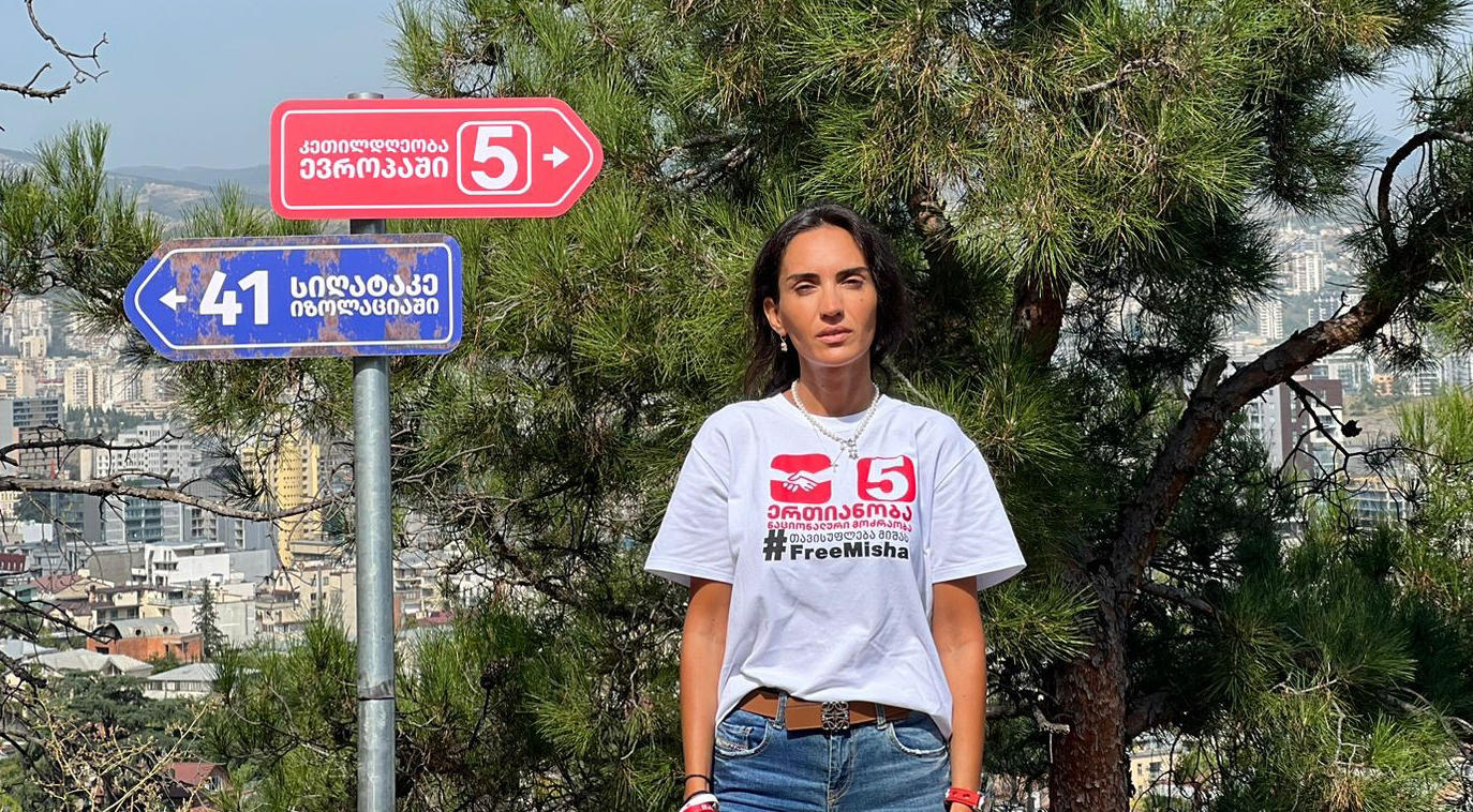 სოფო ჯაფარიძე - 26 ოქტომბერს თუ ავირჩევთ „ერთიანობას“, ჩვენკენ აუცილებლად წამოვა 14-მილიარდიანი დახმარება და ერთხელ და სამუდამოდ დასრულდება ის პრობლემები, რომლის წინაშეც ჩვენი ქვეყანა დგას