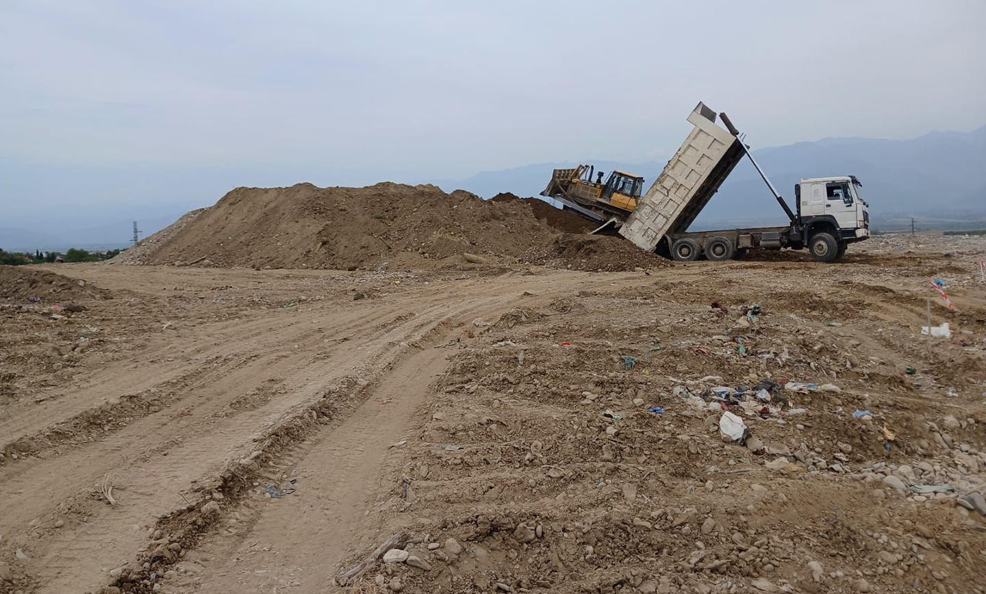 თელავის ნაგავსაყრელზე სარეაბილიტაციო სამუშაოები მიმდინარეობს