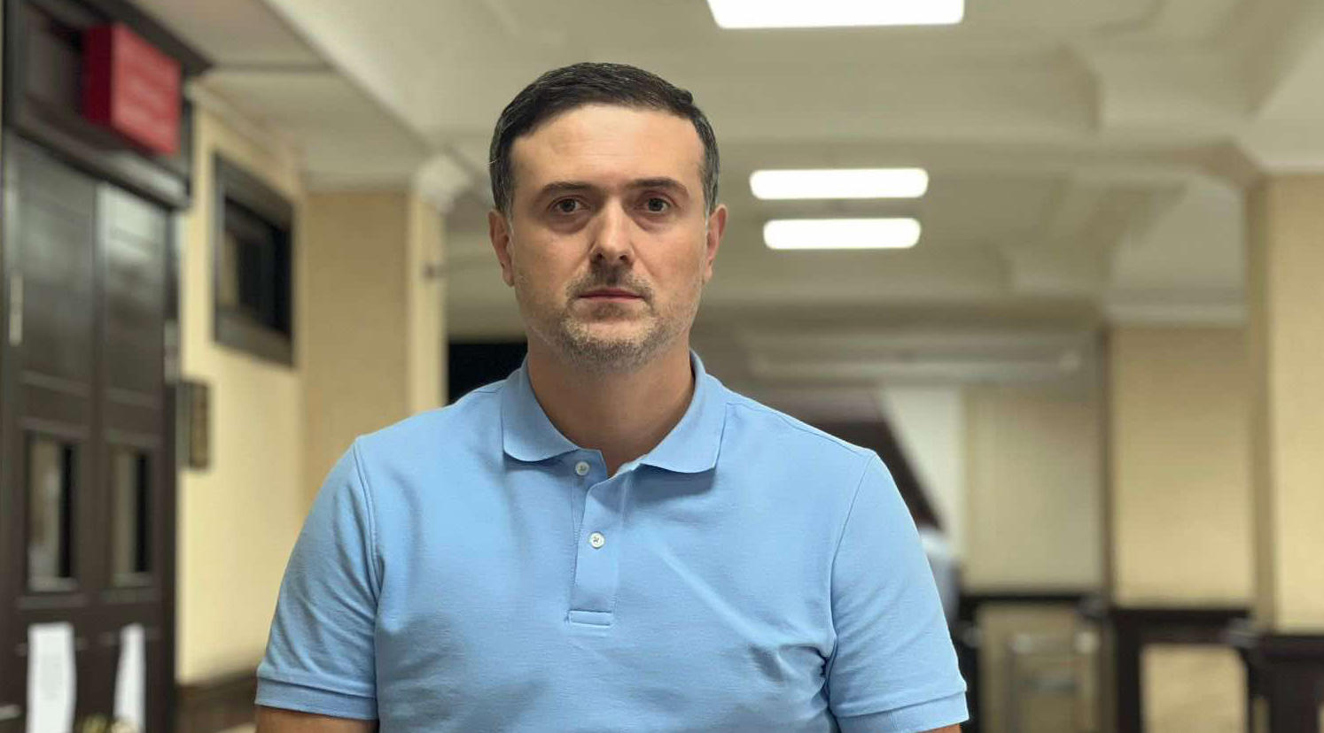 ირაკლი ეძგვერაძემ შინაგან საქმეთა სამინისტრო და სასამართლო მიკერძოებულობაში დაადანაშაულა და სასამართლოს სხდომა პროტესტის ნიშნად დატოვა
