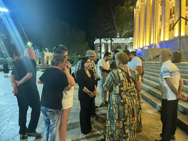 კოალიცია ,,ძლიერი საქართველოს" გუნდის წევრები შუქრუთის გაფიცულ მოსახლეობას შეხვდნენ