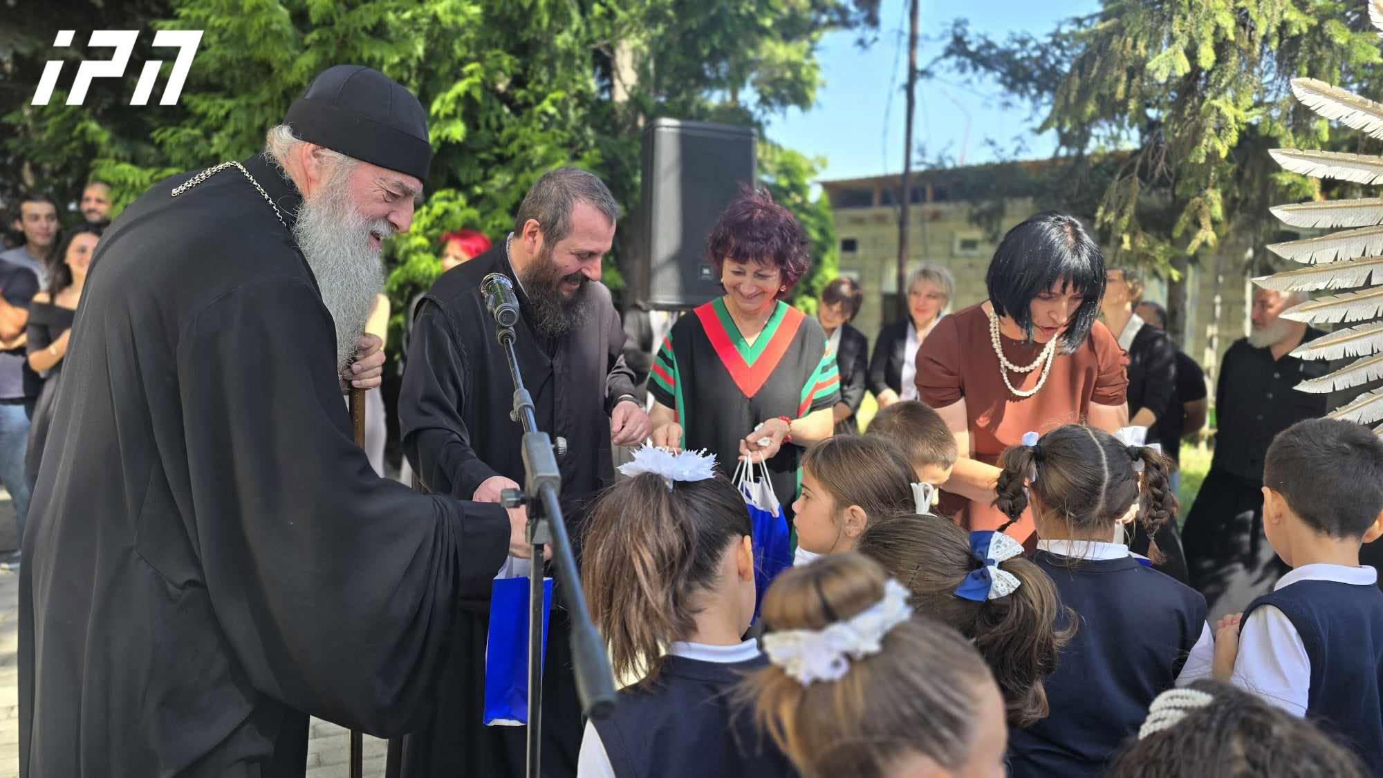 რუის-ურბნისის ეპარქიის ქარელის წმინდა გიორგი მთაწმინდელის სახელობის გიმნაზიამ 22-ე სასწავლო წელი დაიწყო