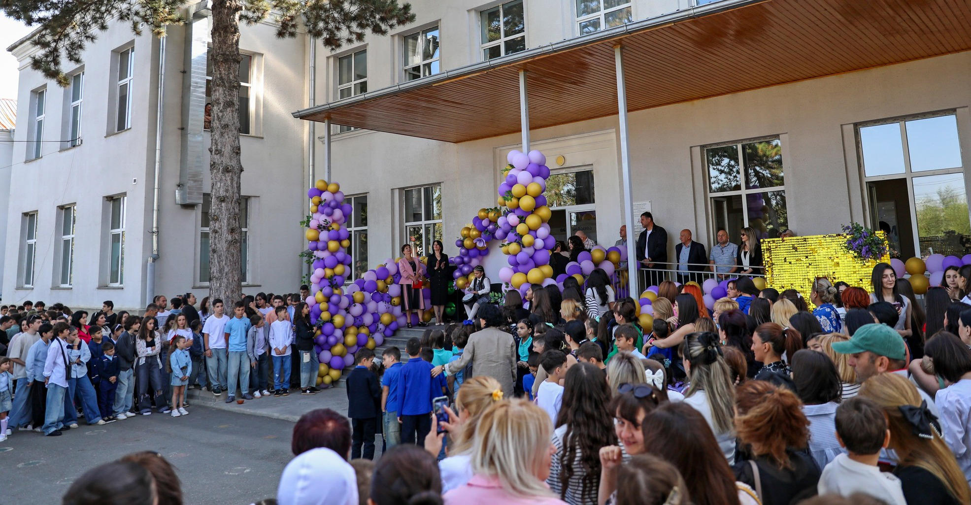 გორის მუნიციპალიტეტის მერის მოადგილემ მოსწავლეებს, პედაგოგებსა და მშობლებს ახალი სასწავლო წლის დაწყება მიულოცა