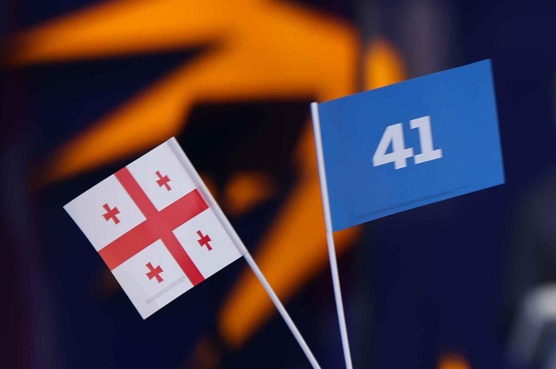 „ქართული ოცნების“ ბათუმისა და ხელვაჩაურის დელეგატობის კანდიდატი აჩიკო ბერიძე, წინასაარჩევნო კამპანიის ფარგლებში მოსახლეობას შეხვდა