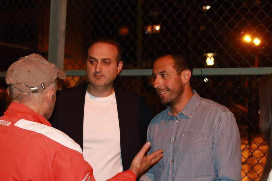 „ქართული ოცნების“ ვაკის დელეგატი ზუკა რურუა ვაკის რაიონში, ვაჟა-ფშაველას მე-3 კვარტლის N10-16 კორპუსების მცხოვრებლებს შეხვდა